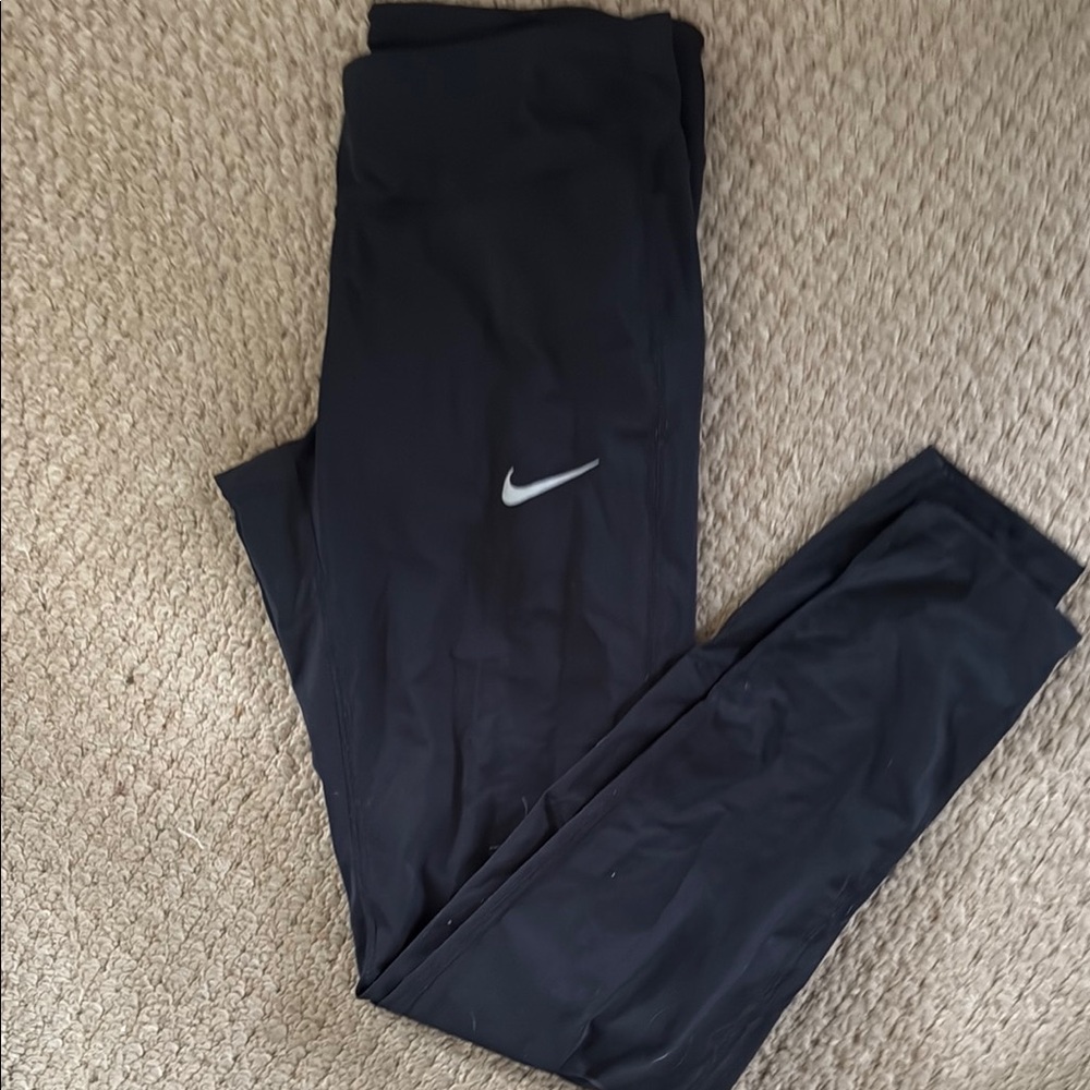 Nike Black Athletic Leggings - Picture 4 of 7